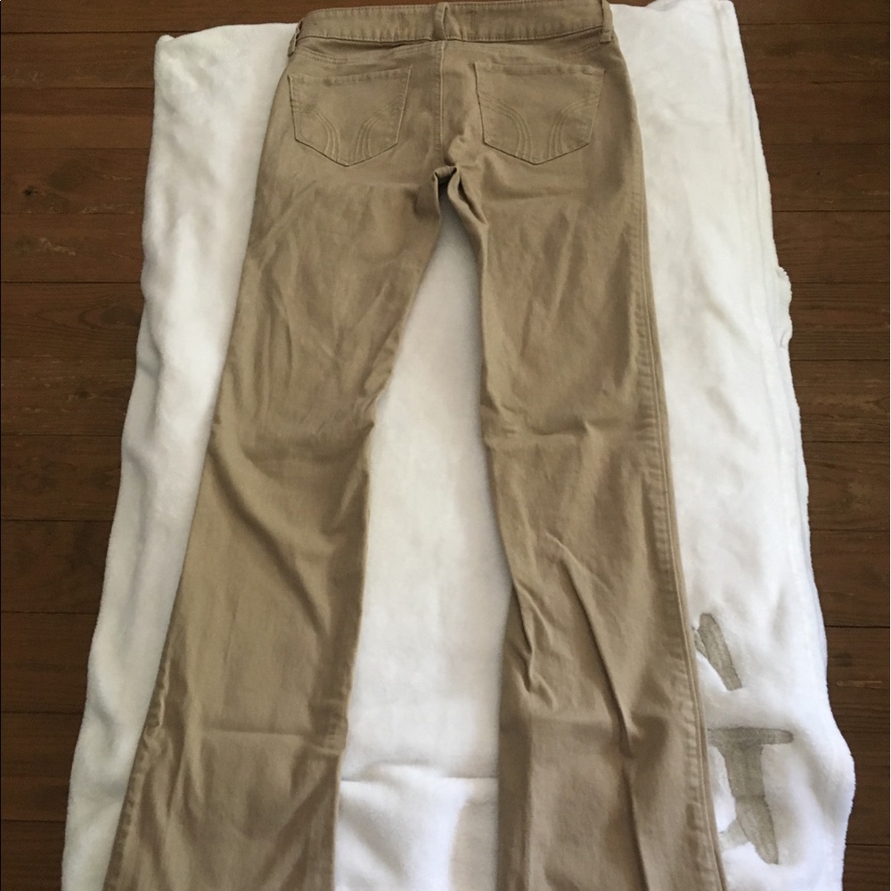 Hollister khaki pants 24 waist size 0 regular